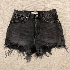 Abercrombie High Rise Denim Mom Short Black Wash Distressed
